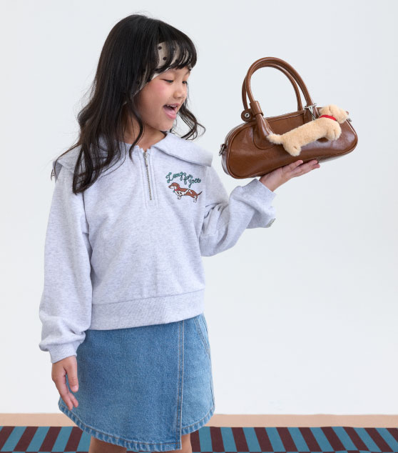 Girl's Petite Cafe Collor Sweatshirt