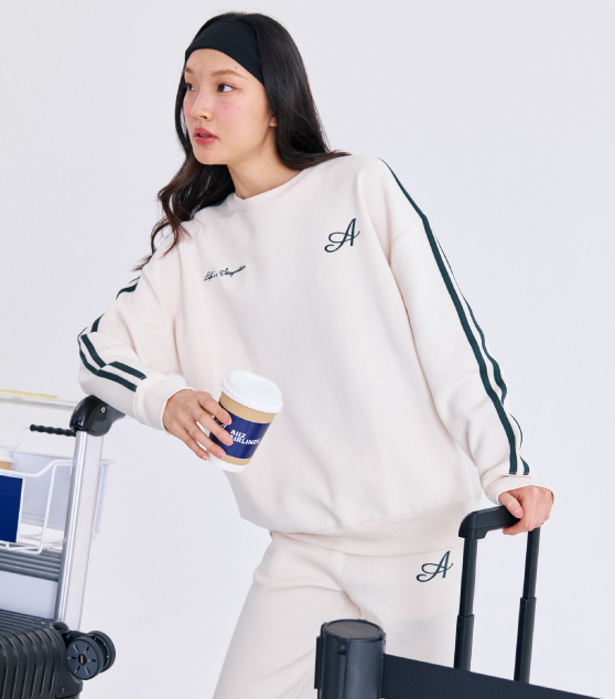 Women's Embroidered Logo Sweatshirt