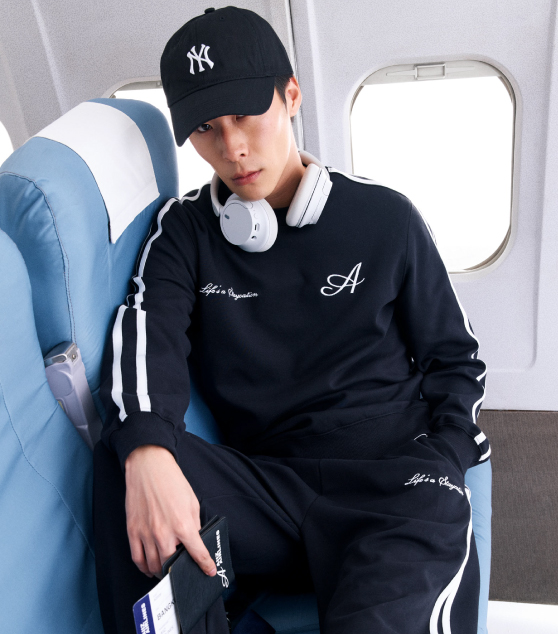 Men's Embroidered Logo Sweatshirt